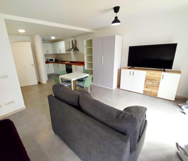 Apartament Near The Ocean In Playa San Juan Luaran gambar