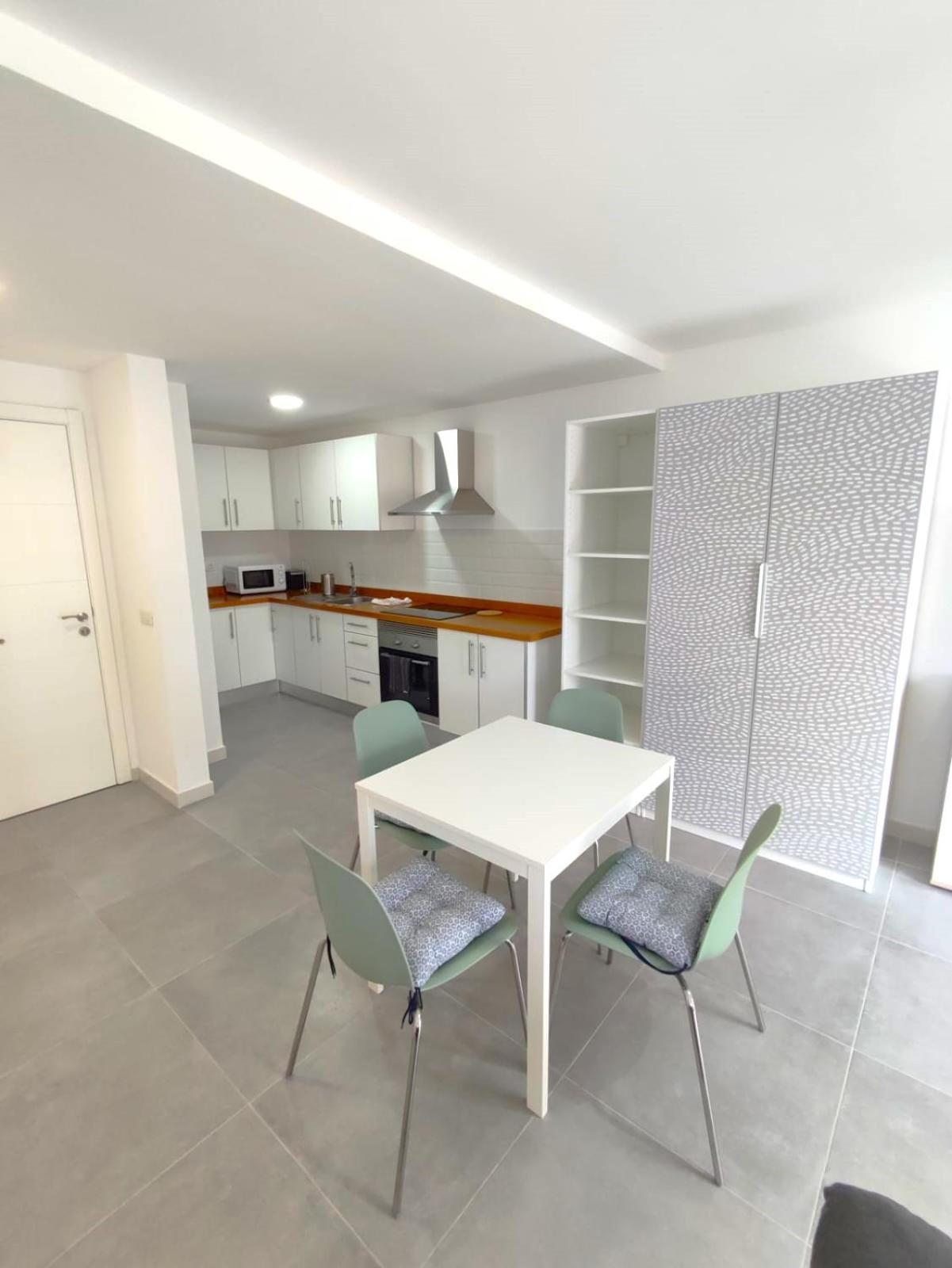 Apartament Near The Ocean In Playa San Juan Luaran gambar
